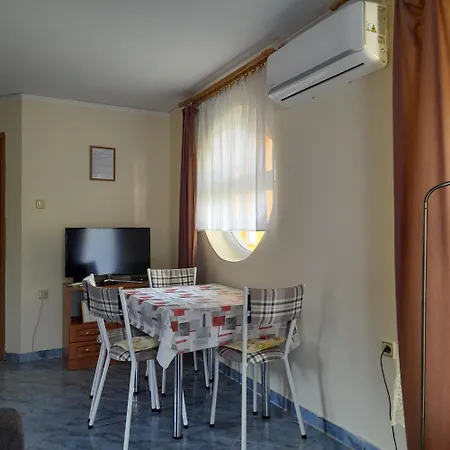 Berkenye Apartman Lägenhet *