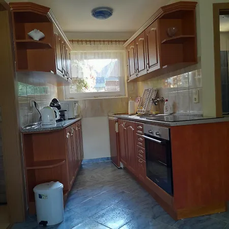 Berkenye Apartman Lägenhet *